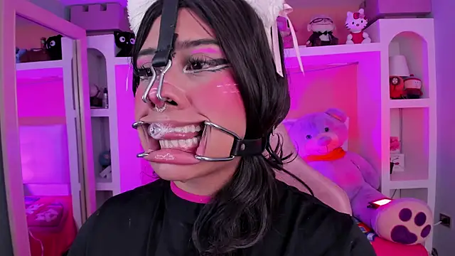 miss   megan online show from July 28, 12:48 pm