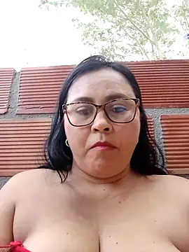 Snapshot of promiscuous-indecent-momm chatting on September 18, 8:51 pm promiscuous-indecent-momm online show from September 18, 8:51 pm
