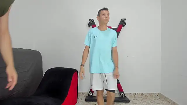 Isak Millan online show from October 7, 10:03 pm