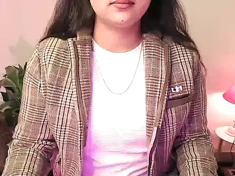 megancatluna online show from December 19, 6:27 am