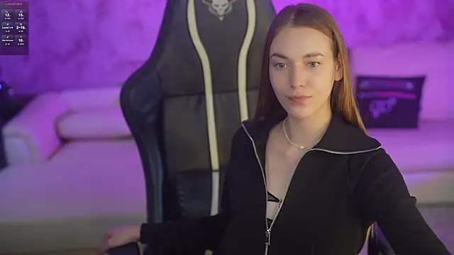 Layla Sweet  online show from December 16, 7:42 pm