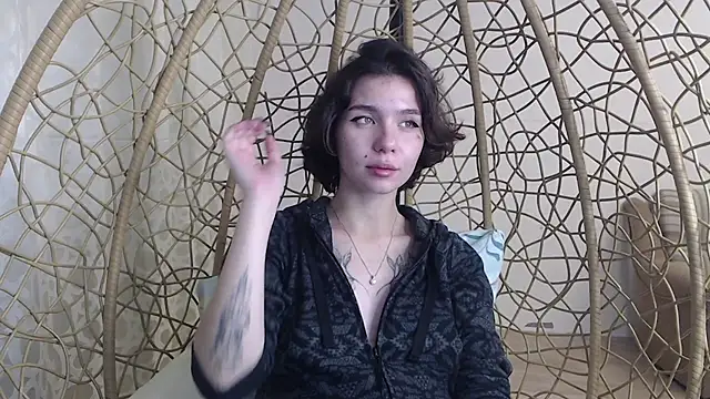 Anna-Sun online show from October 12, 4:31 pm
