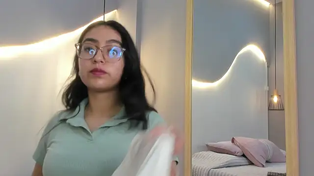 lucelly 15 online show from January 17, 11:40 am