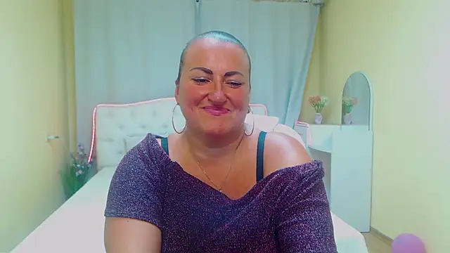 DianaMGG online show from July 21, 10:49 am