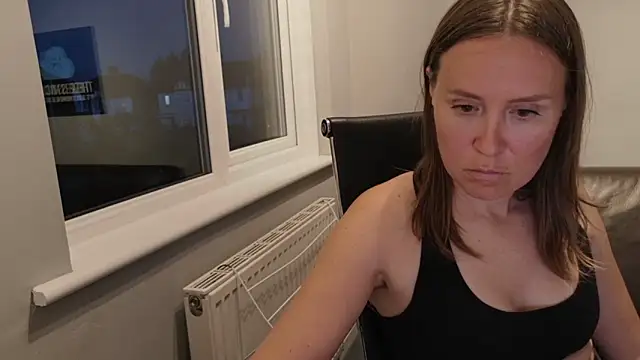 eatmypie69 online show from June 17, 9:16 pm