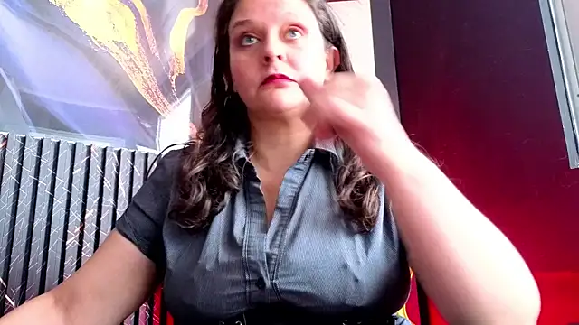 AmandaKovich online show from July 3, 8:04 pm