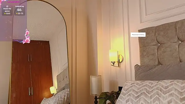 JasmineRoss 1 online show from July 31, 9:05 pm