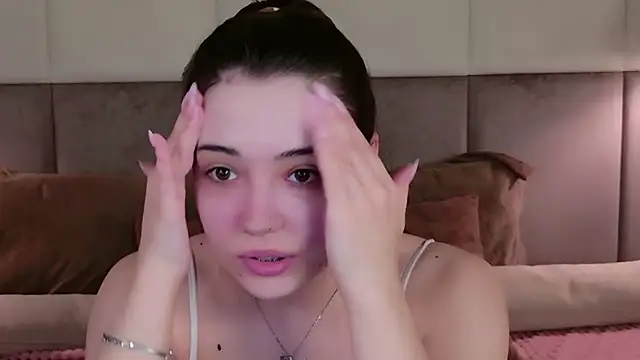 Alice Deleon online show from June 13, 10:56 am