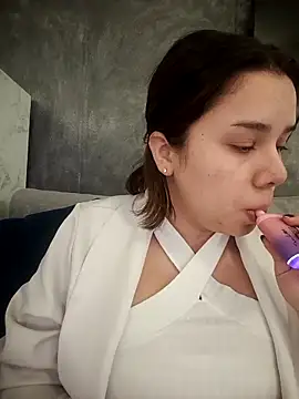Snapshot of EmmaSulivan chatting on September 16, 12:46 pm EmmaSulivan online show from September 16, 12:46 pm