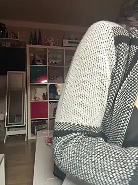 sexymelli18 online show from February 12, 7:15 pm