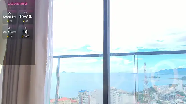 Snapshot of minamoons chatting on October 9, 2:15 am minamoons online show from October 9, 2:15 am