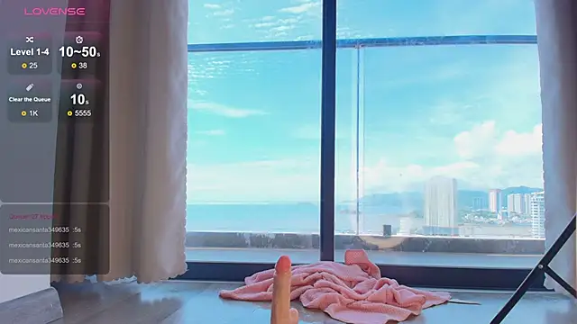 Snapshot of minamoons chatting on October 1, 3:22 am minamoons online show from October 1, 3:22 am