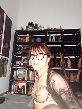 MirianaB online show from December 16, 7:53 pm