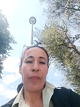 Coeur de luxure online show from February 10, 4:21 pm