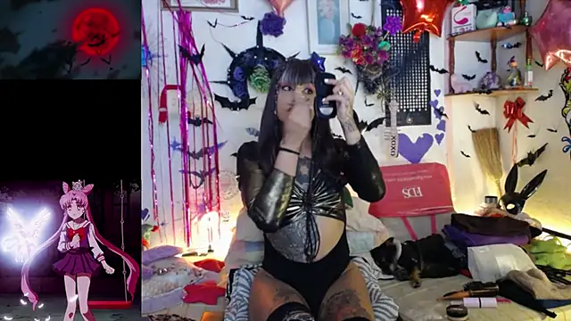 purplekattlyn online show from June 12, 6:10 am