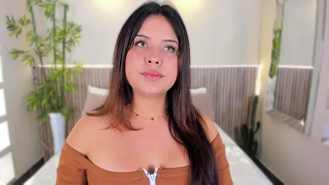 GeorginaReyes online show from June 22, 10:40 pm