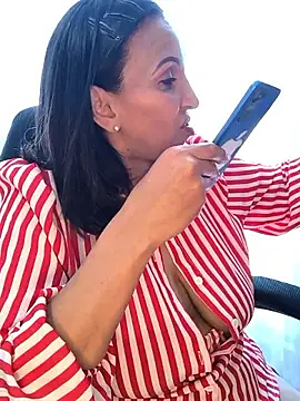 Mrsvictoriaaa online show from March 14, 7:04 pm