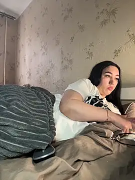 Naughtbaby 2025 online show from February 26, 7:18 am