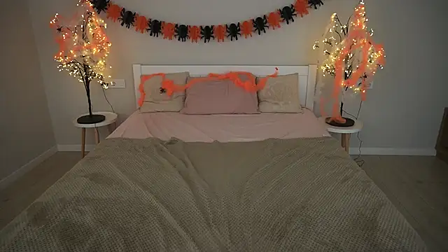 PaigePrado online show from October 22, 9:58 am