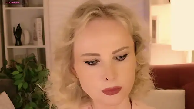 Sandra Kind online show from July 18, 5:22 am