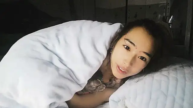 hebe-02 online show from November 26, 11:17 pm