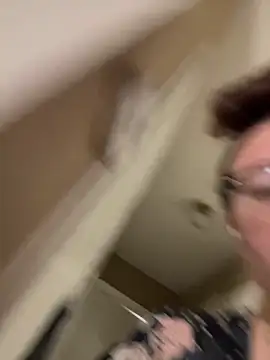 HTXBELLE online show from February 21, 9:48 pm