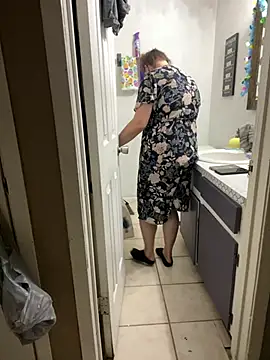 HTXBELLE online show from February 19, 2:44 am