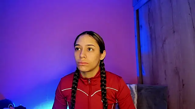 TANIA 06 online show from February 2, 1:10 pm