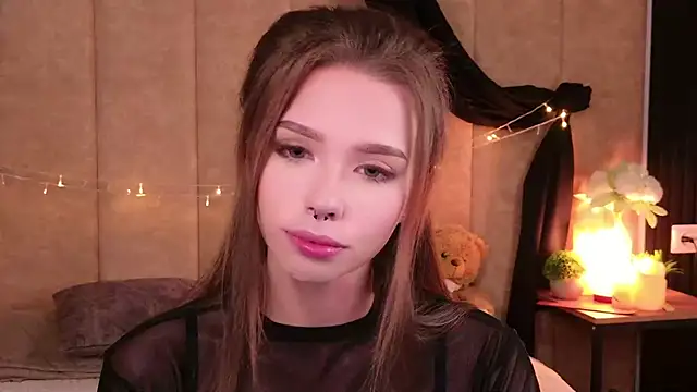Snapshot of Sierra_Fane chatting on September 20, 5:50 am Sierra Fane online show from September 20, 5:50 am