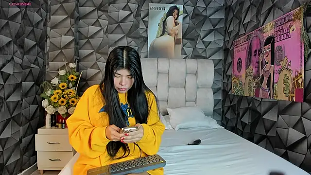 Snapshot of brihana_king chatting on October 2, 11:48 am brihana king online show from October 2, 11:48 am