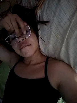 zuczan online show from May 4, 5:55 am
