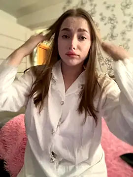 Snapshot of Milana_mil chatting on September 30, 11:38 am Milana mil online show from September 30, 11:38 am