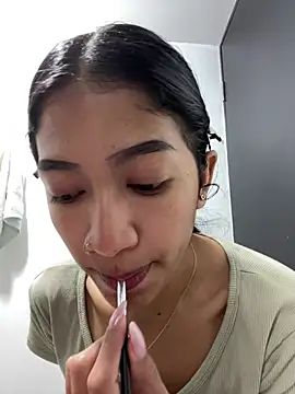 Tyla Ks online show from July 7, 11:24 am