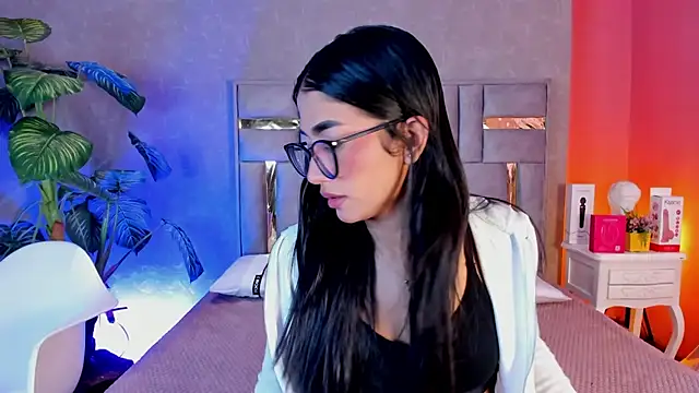Tyla Ks online show from July 23, 7:22 pm