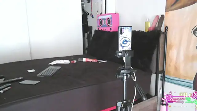 Queenanitadix online show from April 30, 8:14 pm