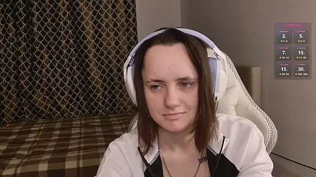 Luna Loveee online show from October 30, 4:15 am