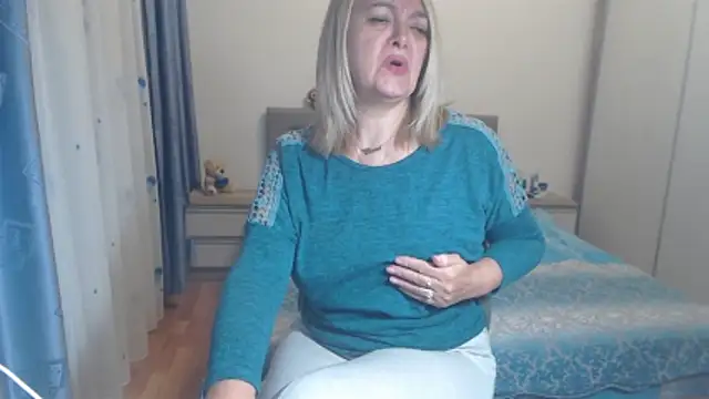 MatureDiana online show from May 2, 2:59 am