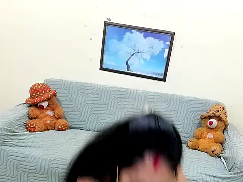 leahgotiii online show from December 18, 3:55 am