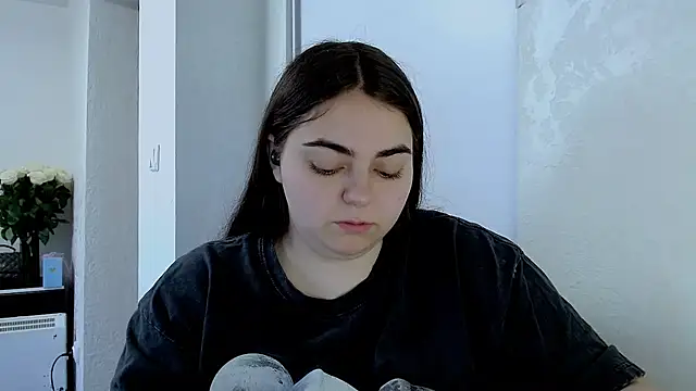 kitsune 8 online show from April 24, 5:43 am