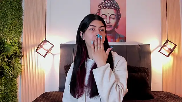 Cassie bloom online show from November 3, 8:24 pm