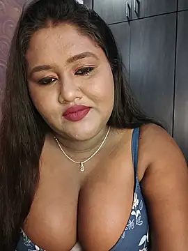 horny diana online show from August 4, 5:30 pm