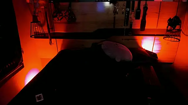 ChloeAllennn online show from July 28, 4:39 pm