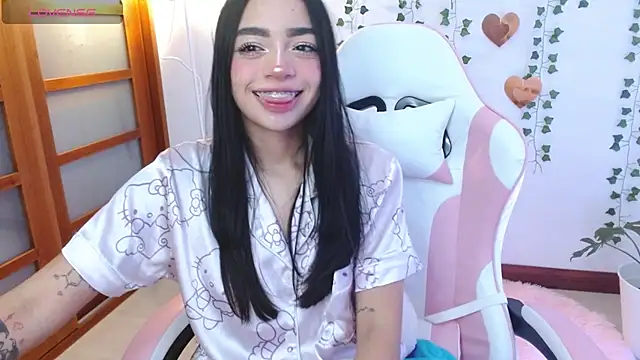 hellokitty  valery online show from June 25, 2:00 am