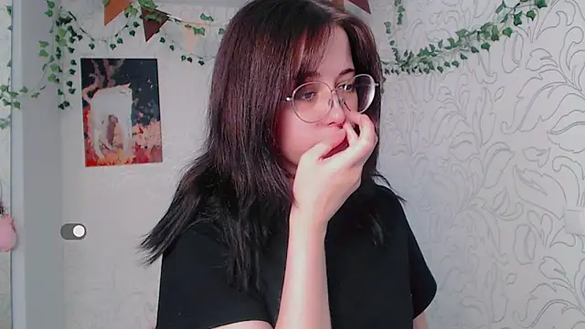  miraclecattt  online show from September 18, 5:28 am