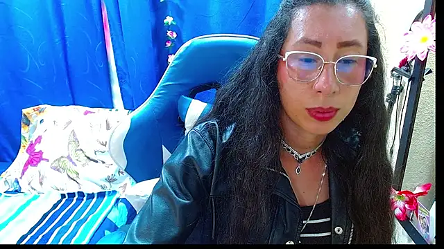 Gia leinn online show from July 29, 8:53 pm