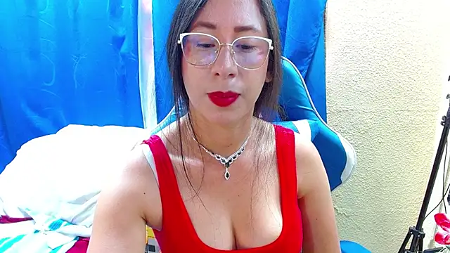 Gia leinn online show from June 17, 3:46 pm