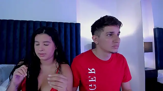 Snapshot of BonnieeAndClyde chatting on October 11, 9:28 pm BonnieeAndClyde online show from October 11, 9:28 pm