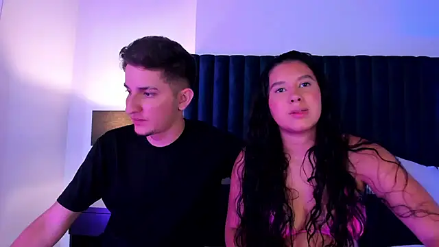 Snapshot of BonnieeAndClyde chatting on October 6, 4:34 pm BonnieeAndClyde online show from October 6, 4:34 pm