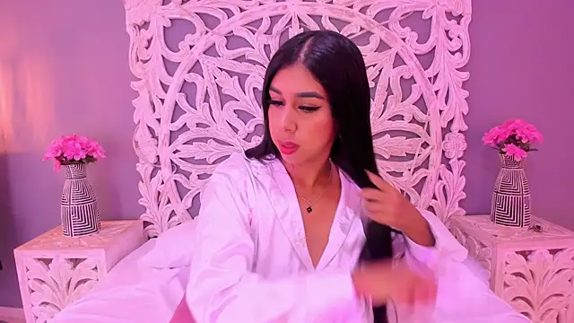 AnnieGibbyns online show from July 2, 8:37 pm