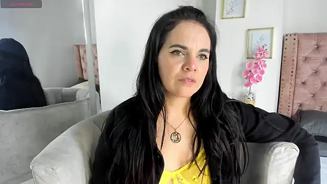 laura hotties online show from June 16, 5:14 pm